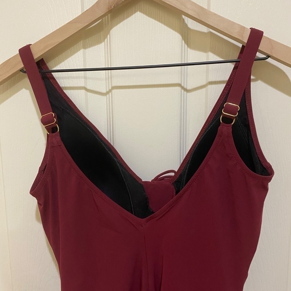 NWT- Gottex One Piece Swim Suit- Wine-Size 12 - Picture 4 of 13